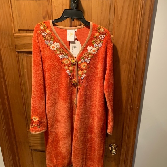Lianar Art Floral Embroidered Midi Length Sweater in Orange Medium NWT - Picture 2 of 8